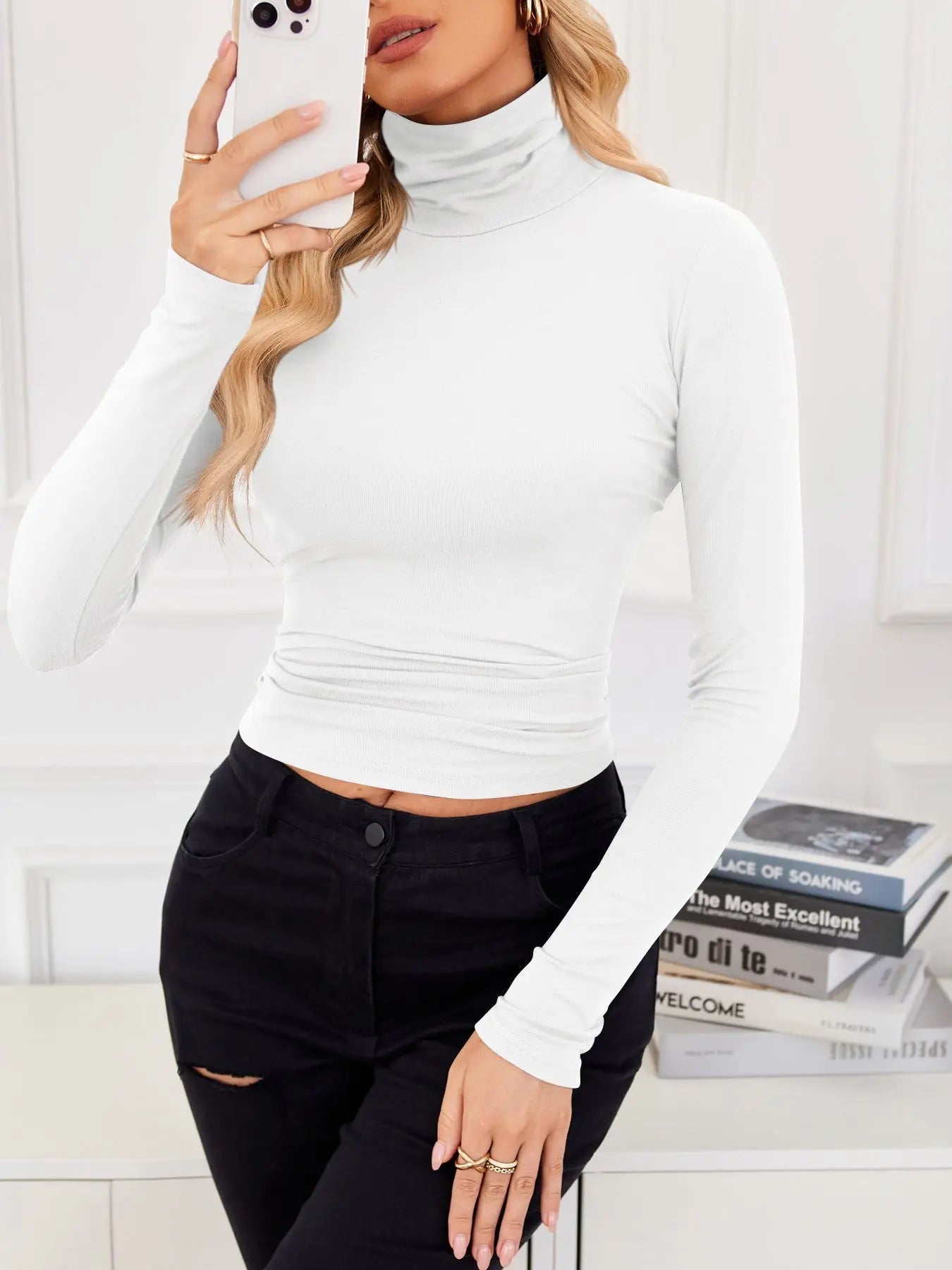 VRCÔMFY Turtleneck Top: Slim, Form-Fitting for Effortless Chic VRCÔMFY