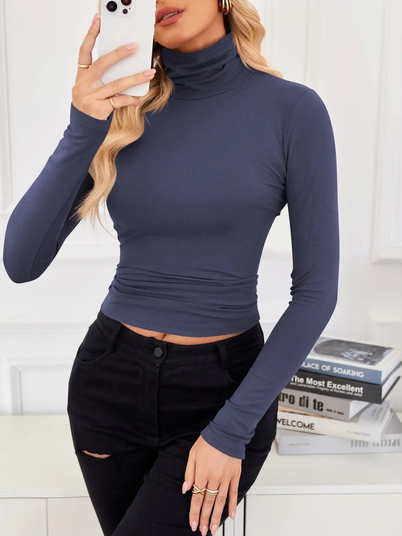VRCÔMFY Turtleneck Top: Slim, Form-Fitting for Effortless Chic VRCÔMFY